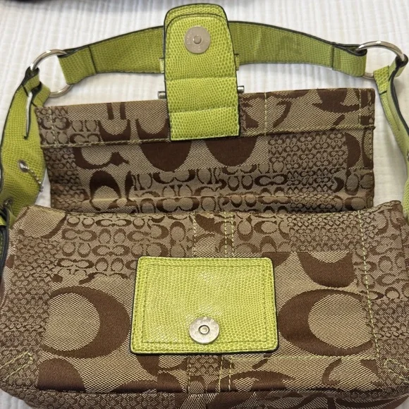 Coach Green and Brown Signature Shoulder Bag - Picture 2 of 5